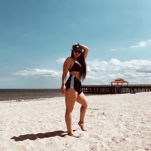 Meet your Posher, Valentina